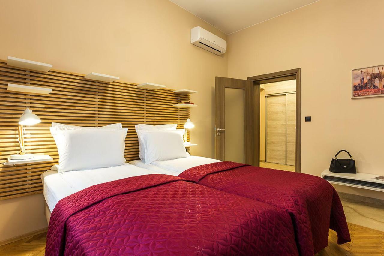 Sofia Place Hotel By Hmg Ngoại thất bức ảnh